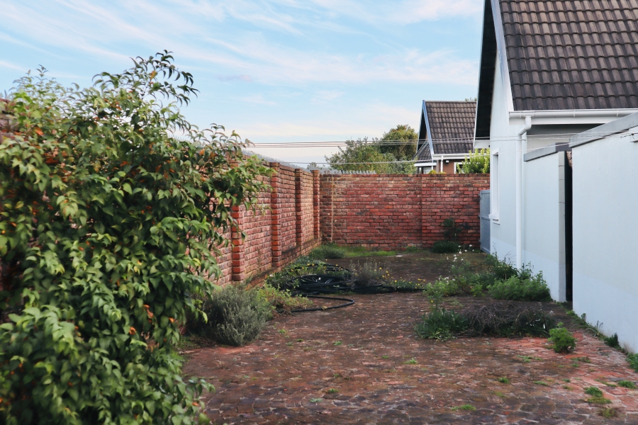 3 Bedroom Property for Sale in The Island Western Cape